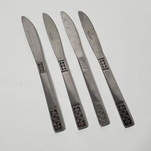 Vintage Customcraft Stainless Utensils Butter Knives Fleur de Lis Flatware